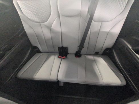 Used 2025 Hyundai Palisade SEL AWD/4WD image 24