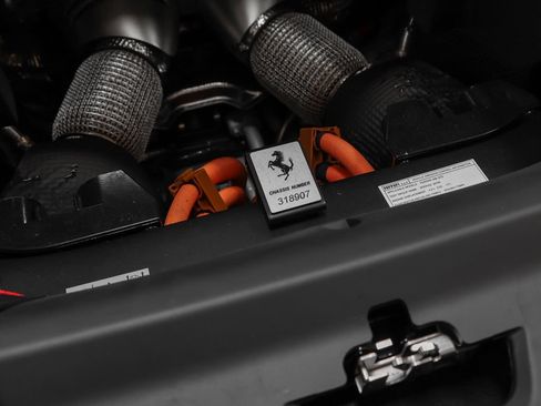 Used 2025 Ferrari 296 GTS RWD image 34