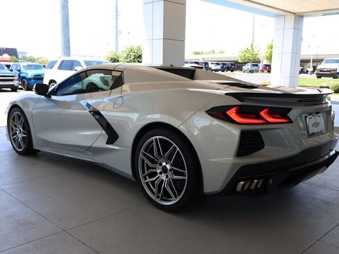 Used 2024 Chevrolet Corvette Stingray Preferred Conv w/ Battery Protection Package RWD image 8