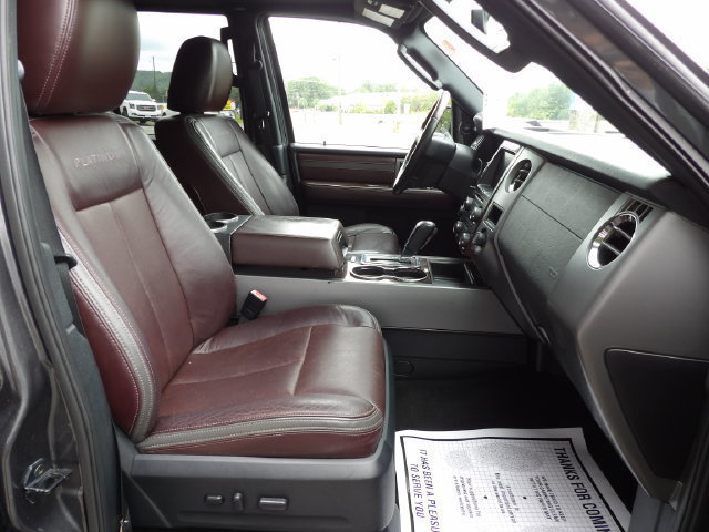 Used 2015 Ford Expedition Platinum AWD/4WD image 18