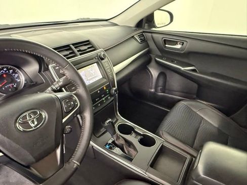 Used 2015 Toyota Camry SE image 27