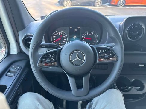 Used 2024 Mercedes-Benz Sprinter 3500 image 14