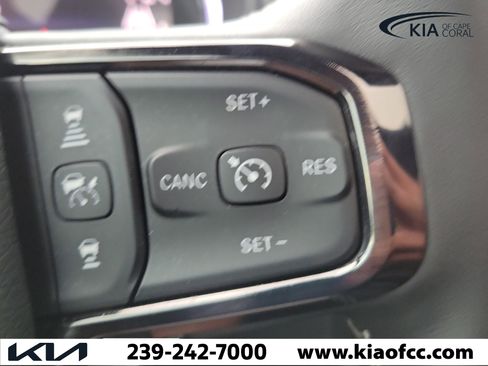 Used 2026 RAM 2500 Limited AWD/4WD image 28