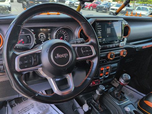 Used 2021 Jeep Gladiator Mojave w/ Trailer Tow Package AWD/4WD image 14