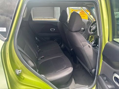 Used 2015 Kia Soul FWD image 13