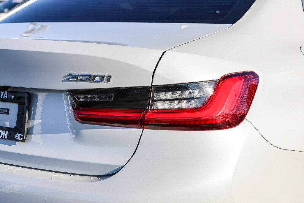 Used 2019 BMW 330i Sedan w/ Convenience Package RWD image 24
