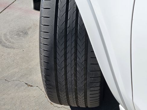 Certified 2025 Mercedes-Benz GLS 450 4MATIC image 12