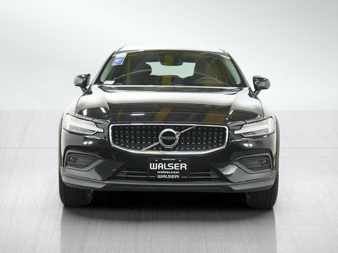 Used 2021 Volvo V60 T5 Cross Country w/ Climate Package AWD/4WD image 8