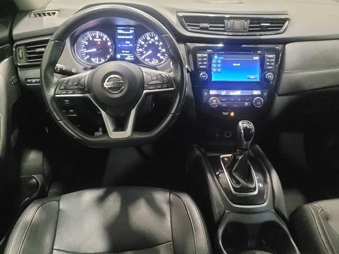 Used 2017 Nissan Rogue SL w/ SL Premium Package FWD image 22