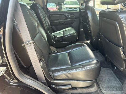 Used 2010 GMC Yukon Denali AWD/4WD image 23