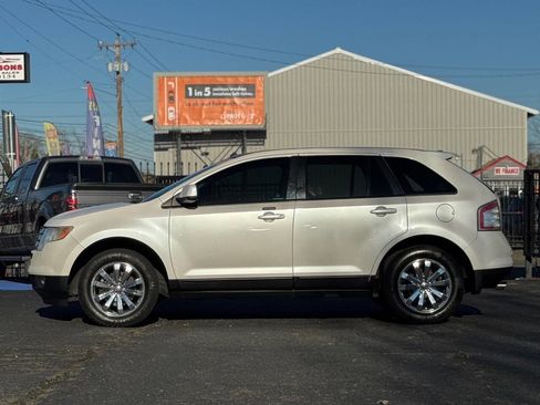 Used 2010 Ford Edge SEL image 18
