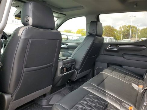 New 2025 GMC Sierra 1500 Elevation w/ Elevation Premium Package image 13