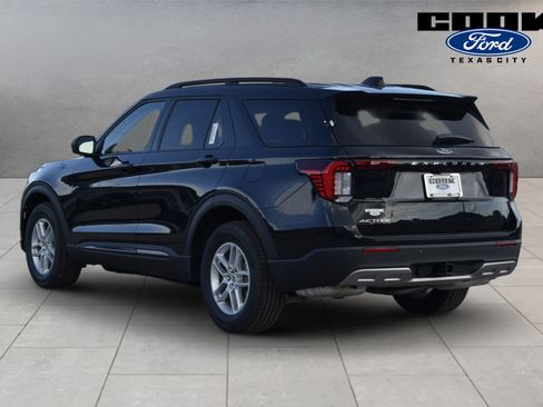 New 2026 Ford Explorer Active w/ Active Comfort Package RWD image 4