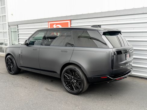 Used 2025 Land Rover Range Rover Long Wheelbase Autobiography AWD/4WD image 40