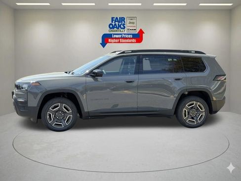 New 2026 Jeep Cherokee Laredo image 10