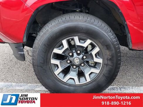 Used 2019 Toyota Tacoma SR image 13
