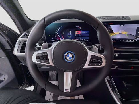 New 2026 BMW X5 xDrive50e w/ Executive Package AWD/4WD image 11