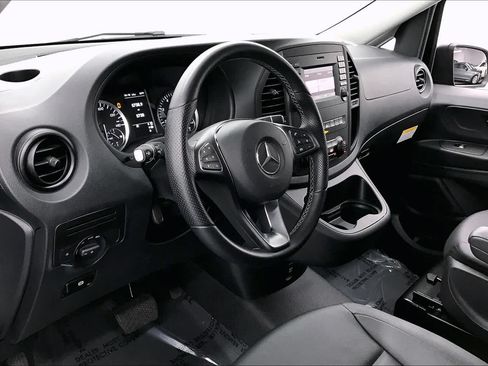 Used 2019 Mercedes-Benz Metris Passenger image 20