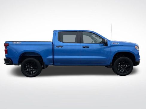 Used 2025 Chevrolet Silverado 1500 LT Trail Boss w/ Convenience Package II AWD/4WD image 8