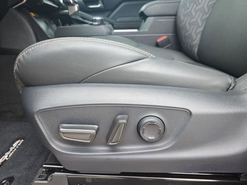 Certified 2025 Toyota Tacoma Limited image 27