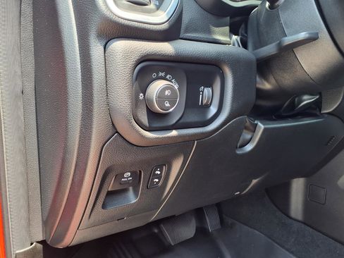 Used 2023 RAM 1500 Big Horn AWD/4WD image 14
