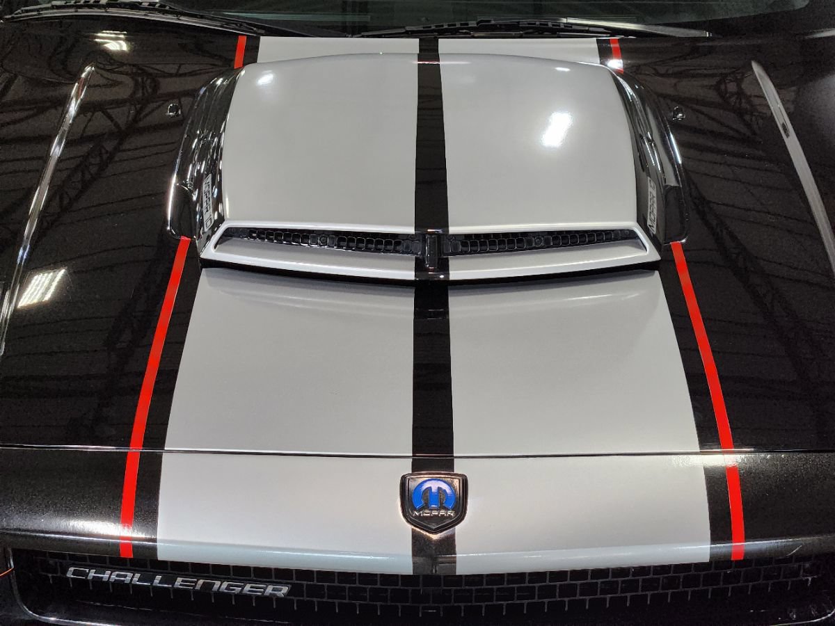 Used 2010 Dodge Challenger R/T w/ Mopar 10 Pkg RWD image 31