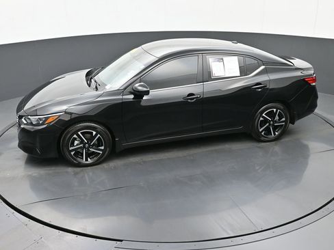 Used 2025 Nissan Sentra SV w/ All-Weather Package image 34