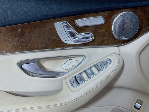 Used 2018 Mercedes-Benz C 300 Sedan w/ Parking Assist Package image 24