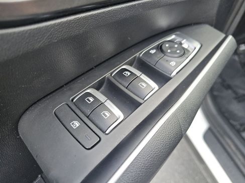 Used 2022 Kia Sorento LX AWD/4WD image 27