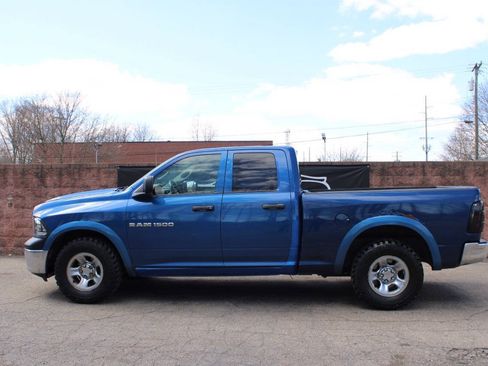 Used 2011 RAM 1500 ST w/ SXT Appearance Group AWD/4WD image 2