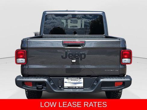 New 2025 Jeep Gladiator Willys image 4