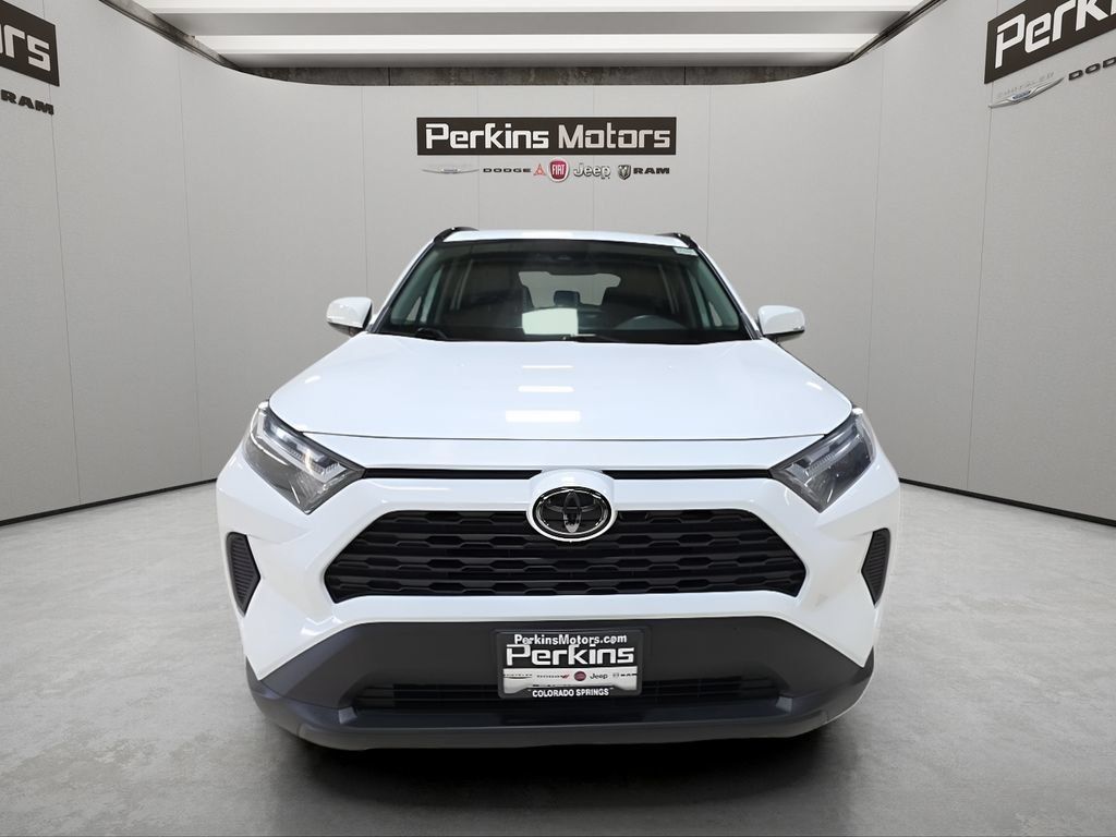 Used 2025 Toyota RAV4 XLE w/ Weather Package AWD/4WD image 9