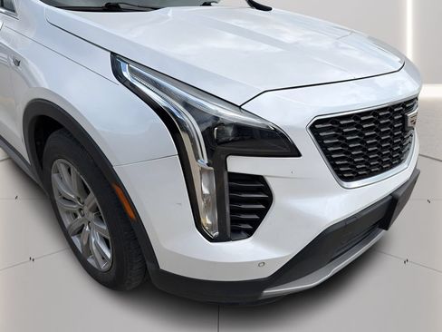 Used 2021 Cadillac XT4 Premium Luxury w/ Cold Weather Package FWD image 8