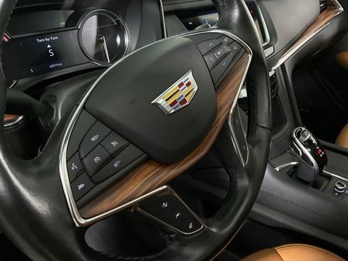 Used 2020 Cadillac XT5 Premium Luxury w/ LPO, Floor Liner Package image 17