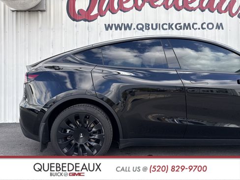 Used 2021 Tesla Model Y Long Range image 21