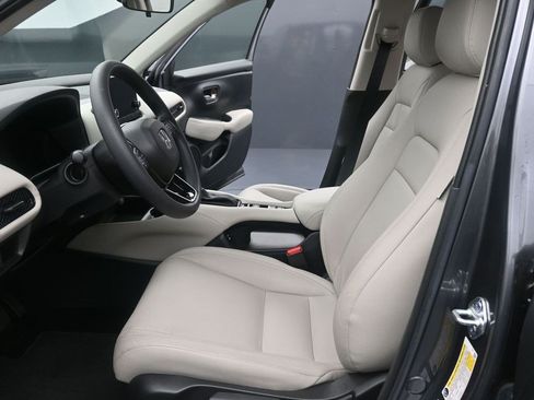 Used 2025 Honda HR-V LX image 15