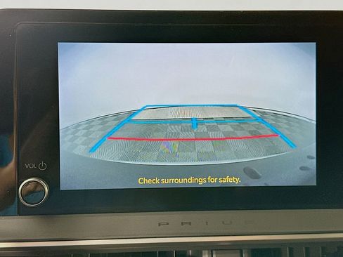 Used 2023 Toyota Prius XLE FWD image 13