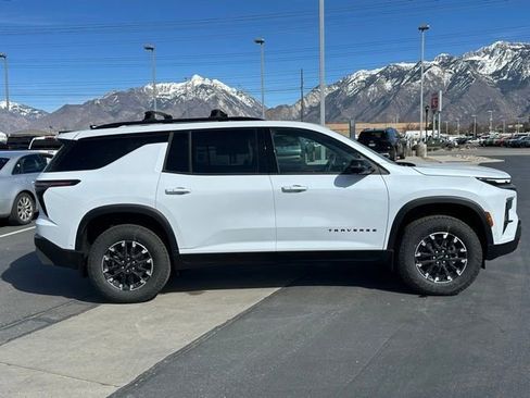 New 2026 Chevrolet Traverse Z71 w/ Enhanced Driving Package AWD/4WD image 26