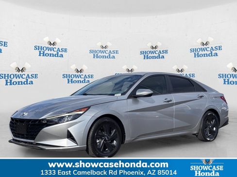 Used 2021 Hyundai Elantra SEL FWD image 1