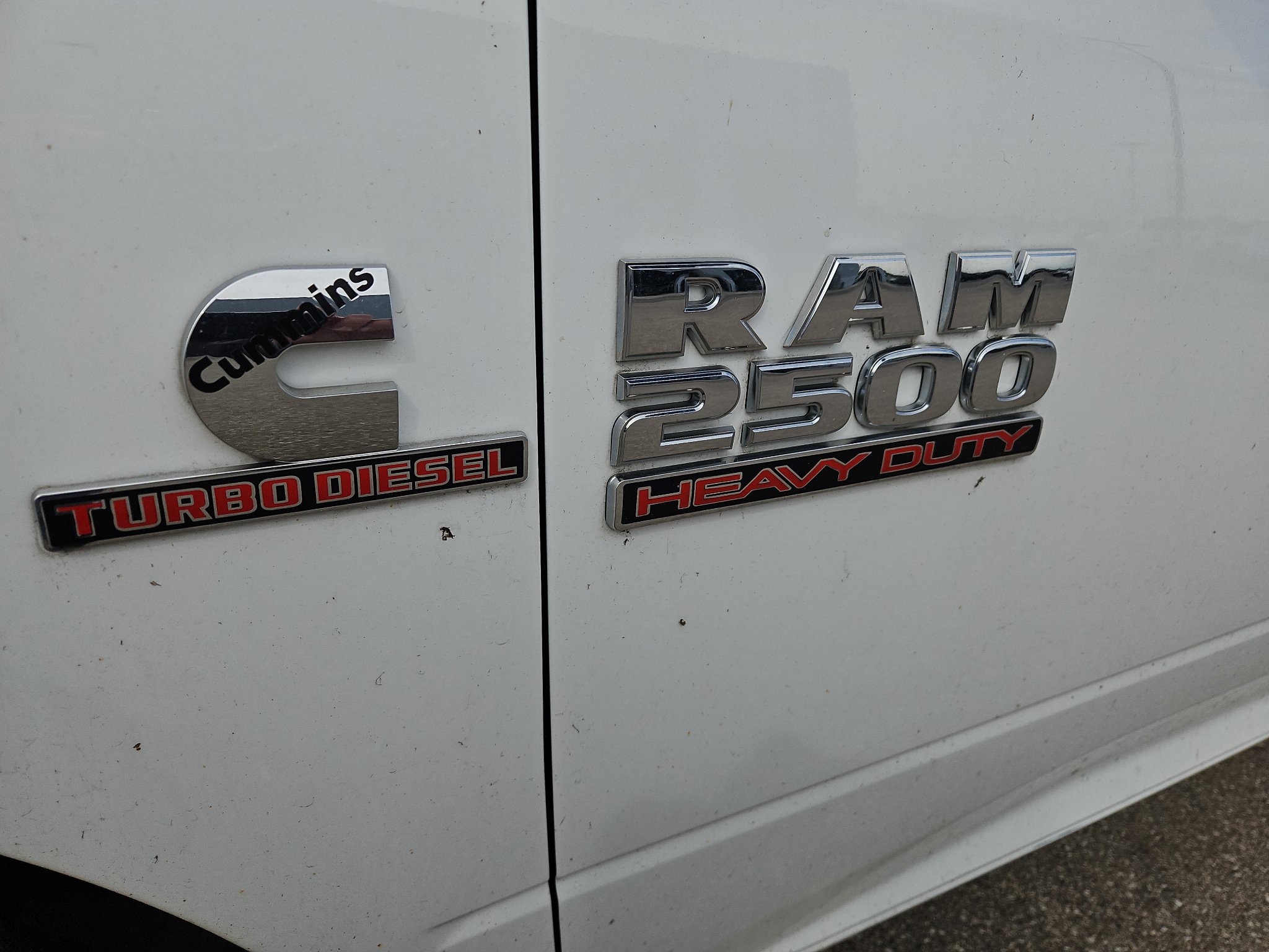 Used 2018 RAM 2500 SLT AWD/4WD image 5