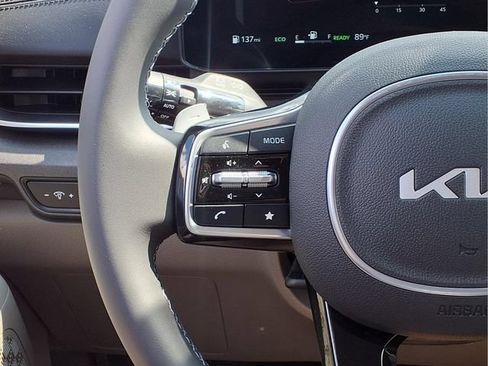 New 2026 Kia Carnival SX FWD image 11