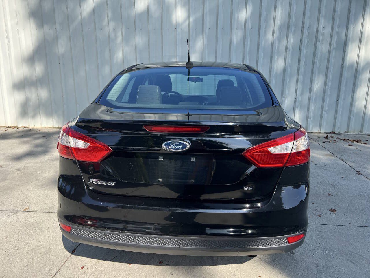 Used 2012 Ford Focus SE FWD image 4
