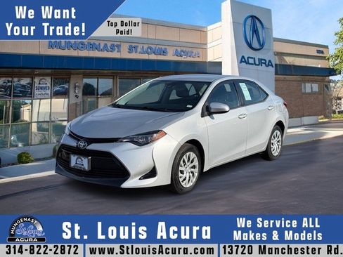 Used 2017 Toyota Corolla LE image 1