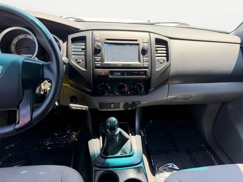 Used 2013 Toyota Tacoma 2WD Access Cab image 13