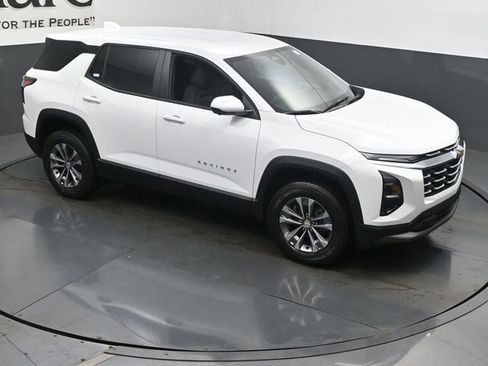 New 2026 Chevrolet Equinox LT w/ Safety and Technology Package image 16