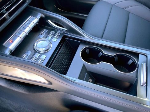 New 2026 Lincoln Nautilus Premier w/ Jet Appearance Package AWD/4WD image 7