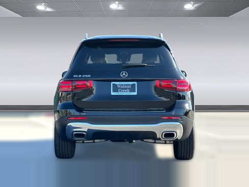 Used 2026 Mercedes-Benz GLB 250 image 10