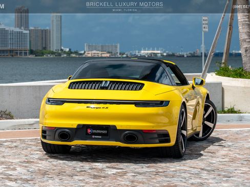 Used 2023 Porsche 911 Targa 4S w/ Premium Package image 10