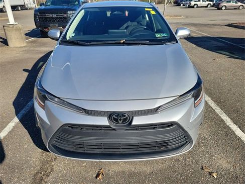 Used 2023 Toyota Corolla LE image 8