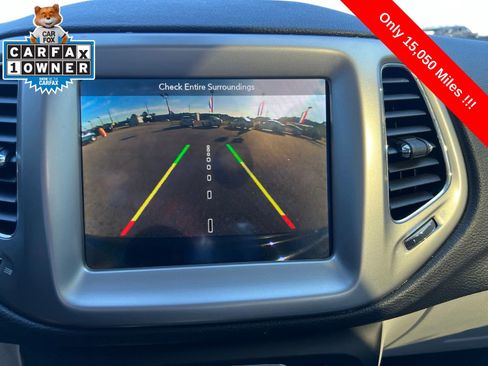 Used 2018 Jeep Compass Latitude w/ Popular Equipment Group FWD image 17
